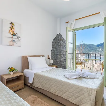 Karavos House * Skopelos
